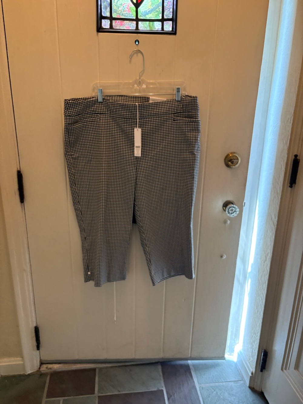 NWT Chico’s Women's Black & White Gingham Stretch Capri Jeans